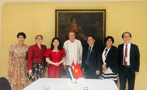 Developing the effective and substantial Vietnam-Cuba tourism cooperation