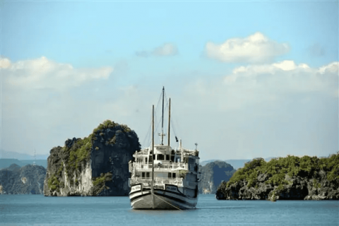 Vietnam in the top 10 best destinations in Asia